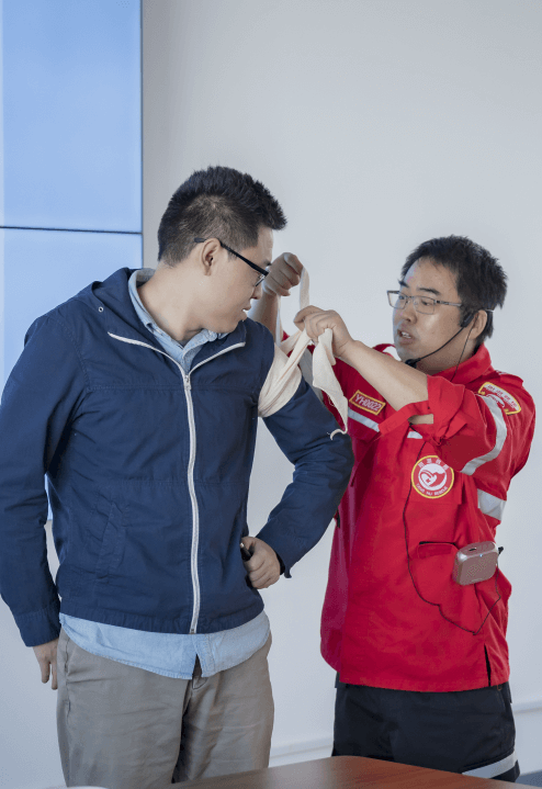 坤維科技開(kāi)展應(yīng)急救護(hù)培訓(xùn)